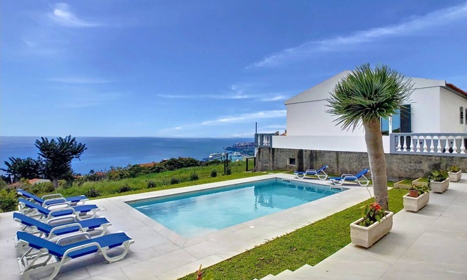 Sao Goncalo House | Avocado Villa by LovelyStay