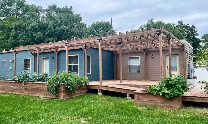 Champaign House | Award-Winning, Eco-Friendly Property