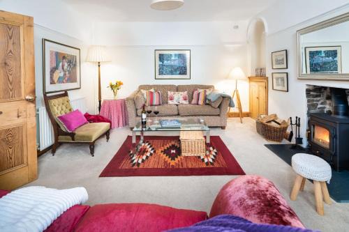 New Quay House | Awelfryn