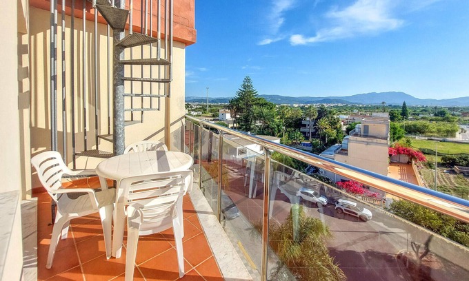 Plaza De La Costera Apartment | Awesome apartment in Bellreguard