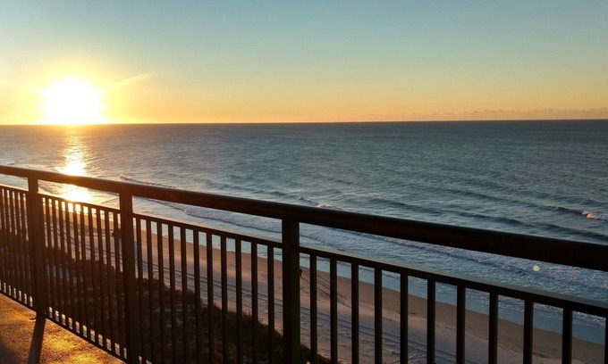 Windy Hill Condo | AWESOME Beachfront Condo; Clean, Smart; Lazy River, Hot Tub, Pools; Book Fast!