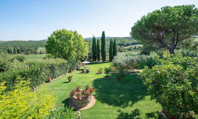 Ville di Corsano House | Awesome home in Ville di Corsano