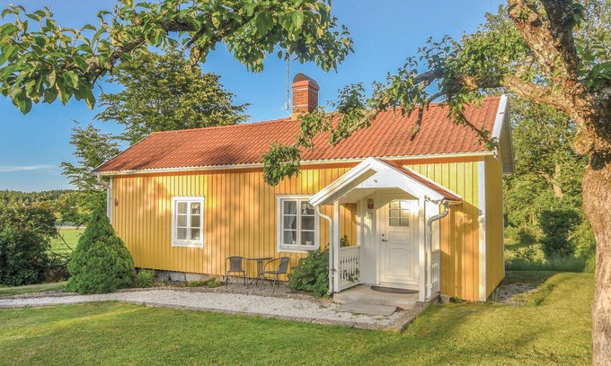 Asensbruk House | Awesome home in åsensbruk with kitchen
