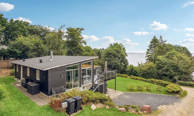 Hvidbjerg Strand House | Awesome home in Børkop