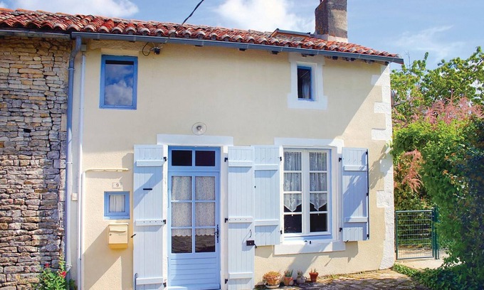 Paizay-Naudouin-Embourie House | Awesome home in Paizay Naudouin