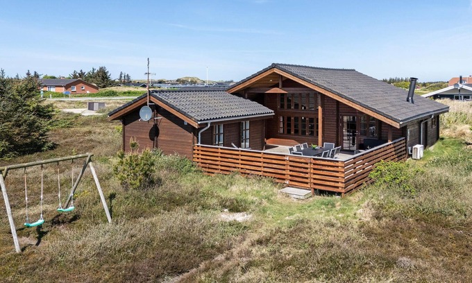 Haurvig House | Awesome home in Hvide Sande with sauna