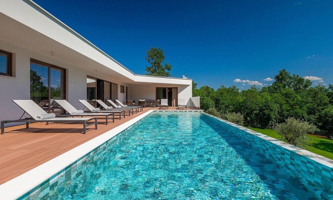 Boljevici House | Awesome home in Krsan
