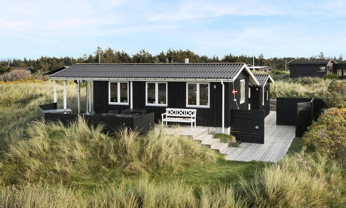 Hvorup Klit House | Awesome home in Løkken with sauna