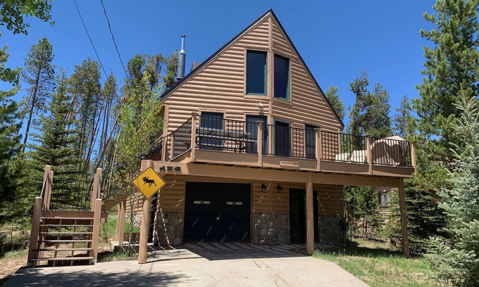 Grand Lake House | Awesome Vacation Getaway in Columbine Lake!