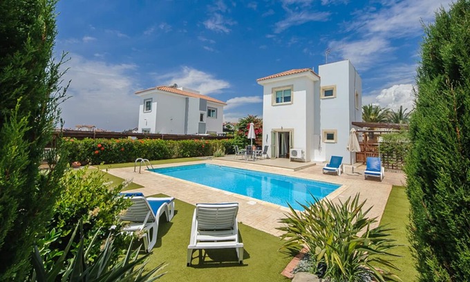 Ayia Thekla Villa | Ayia Napa holiday villa - rentprivatevillas 036