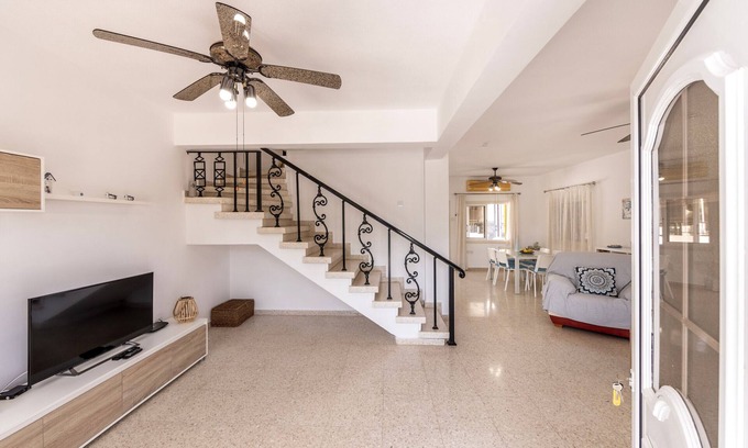 Ayia Thekla Villa | Ayia Thekla Sea Breeze Villa