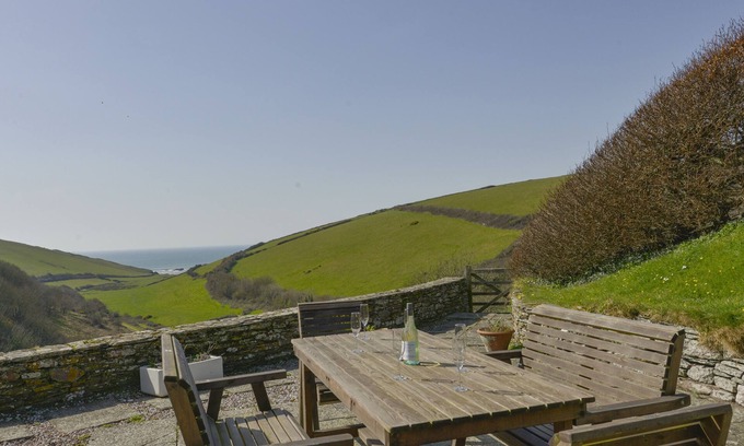 Ringmore Cottage | AYRMER HOUSE, family friendly, with open fire in Ringmore