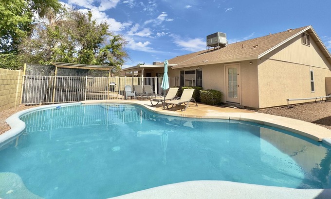 Paradise Valley Village House | AZ Vacation-Pool-Desert Ridge-Kierland-Pet Friendly.