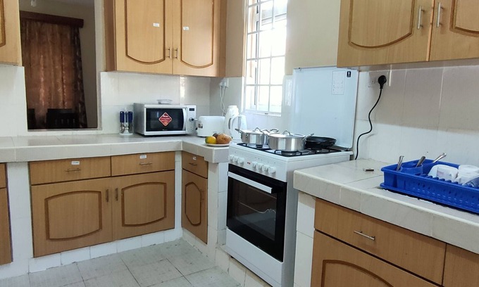 Bamburi House | Azanza Mtwapa Holiday Home-B