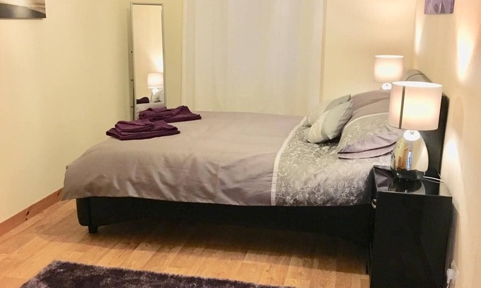 Inverness City Centre Apartment | Azim and Suzi’s city centre apartment Inverness