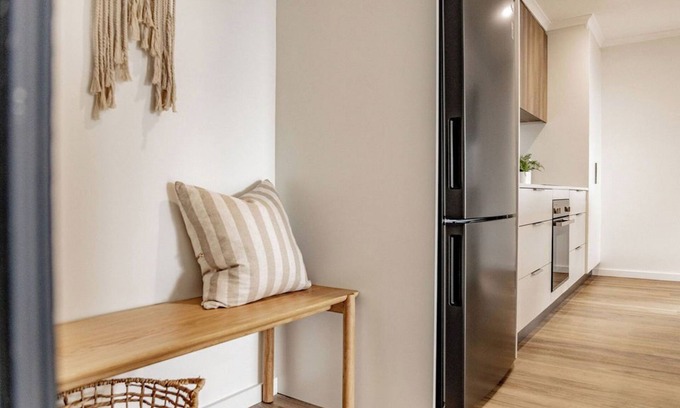 Bicheno Apartment | Azure Retreat - Spacious & Convenient