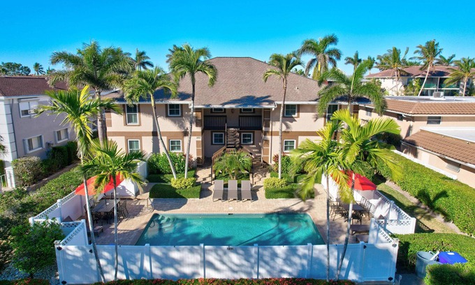 Royal Harbor Condo | B-1 - Waterfront Condo Near Naples Bay & Beaches