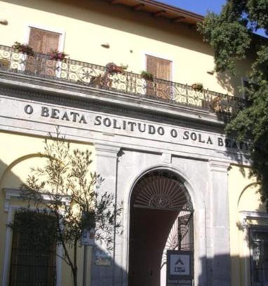 San Lazzaro Bed & Breakfast | B&B Beata Solitudo
