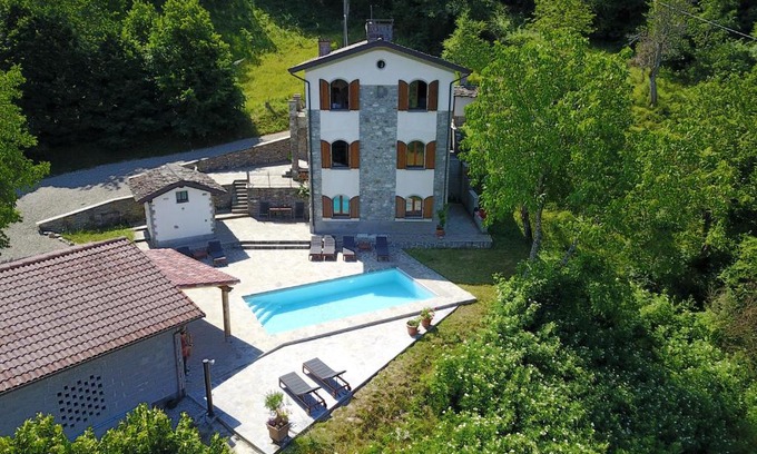 Tornolo Apartment | B&B Casale delle farfalle