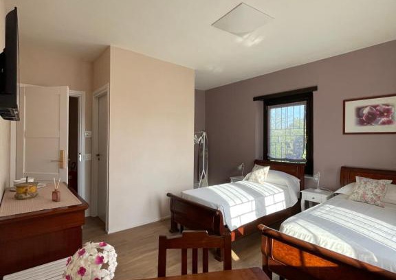Monteu Roero Bed & Breakfast | B&B Cascina Cortassa