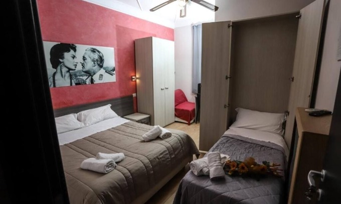 San Giovanni House | B&B Central Palace King Of Rome: Quadruple Room