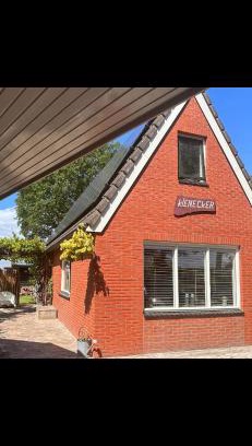 Municipality of Emmen Bed & Breakfast | B&B Het Kleine Huisje met Hottub