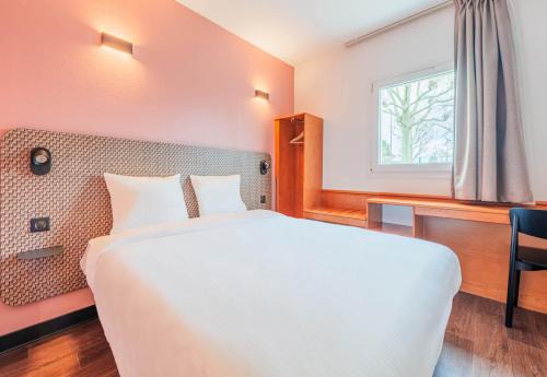 Mundolsheim Hotel | B&B HOTEL Strasbourg Nord Mundolsheim