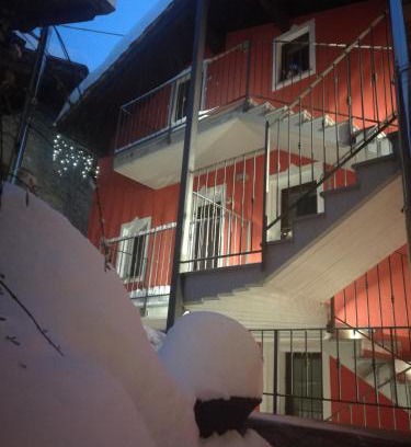 Cors Bed & Breakfast | B&B La Maison D' Amelie Camere e Appartamenti