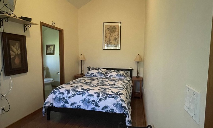 Volcano Bed & Breakfast | B&B: Ohia Loft Suite 5 mins from Volcanoes National Park