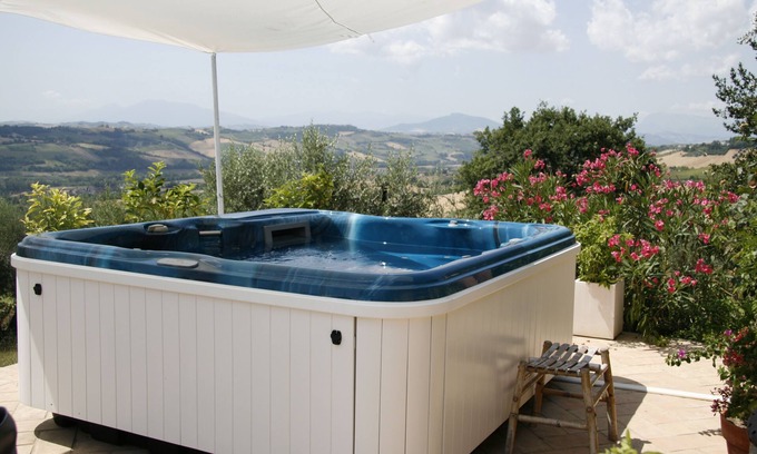 Monterubbiano Bed & Breakfast | B&B Vento Di Rose