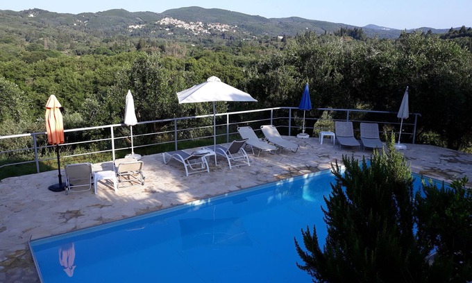 Giannades House | B-Holidayhome Matthaeus, -3 E on the Corfutrail/, 3 km to the sea