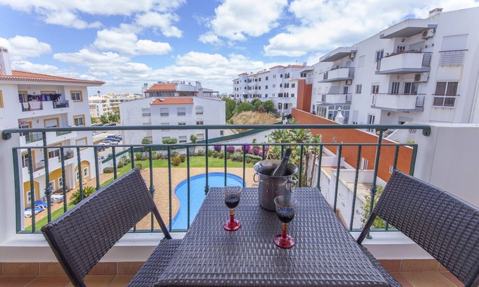 Funchal Apartment | B41 - Windmill Modern with Pool