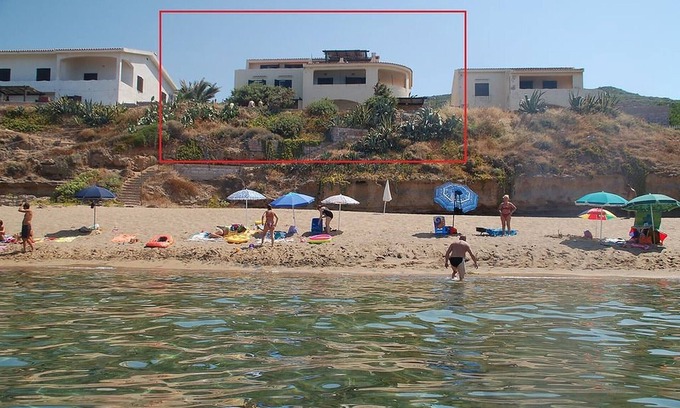 Tresnuraghes House | BA2 Nice apartment in waterfront villa- Private stair to the sandy beach