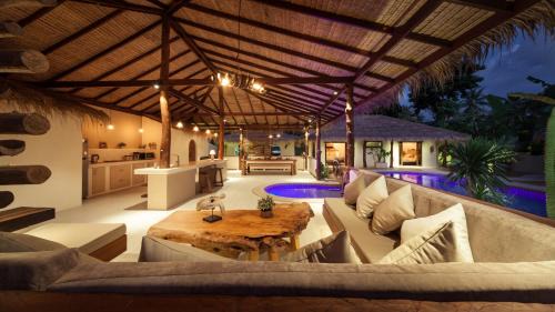 Hin Hong Villa | Baan Bai Mai, 2 villas, 8 bedrooms for 16 guests