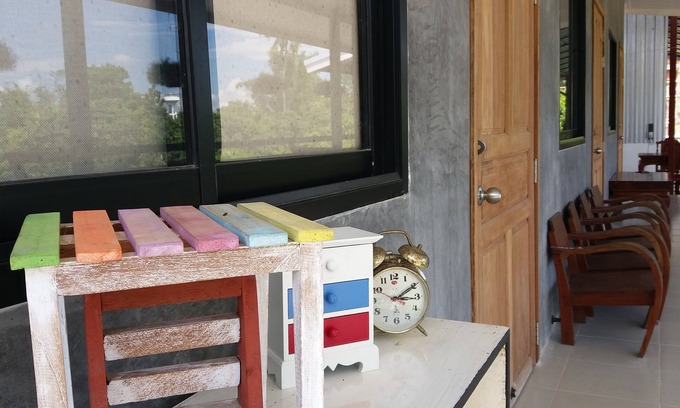 Ban Thi House | Baan Saun Homestay by Lamyai Khunmae