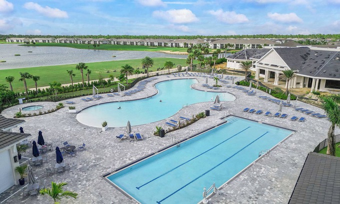 Punta Gorda Condo | Babcock National Golf Club and Resort, Pent House Terrace! Pet Friendly!