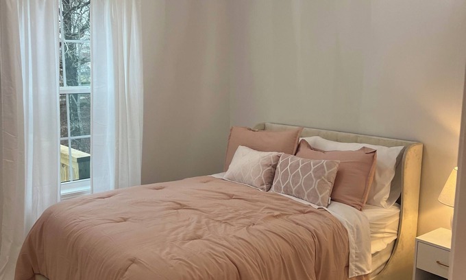 Farmers House | Bachelorette cottage at MeadowView!