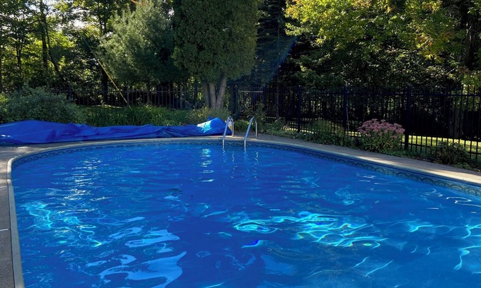 St. Albans Historic District Bed & Breakfast | Back Inn Time Bed & Breakfast