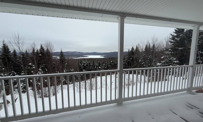 Pittsburg House | Back Lake Views! Sleeps 12, Flat Rate, Direct ATV & Private Snowmobile Access!