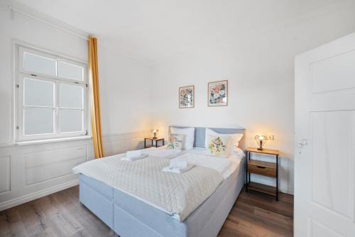 Ludwigsburg Apartment | BackHome - SUITE L - Parkhaus - Fantastische Schlosslage - SmartTV - Waschmaschine - Netflix - 50qm - 24h Checkin- Apartment 3