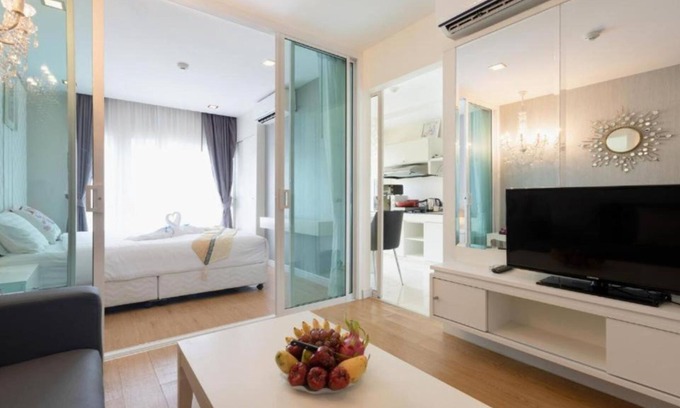 Ban Bo Han Hostel | Backpacker Street Airport Place