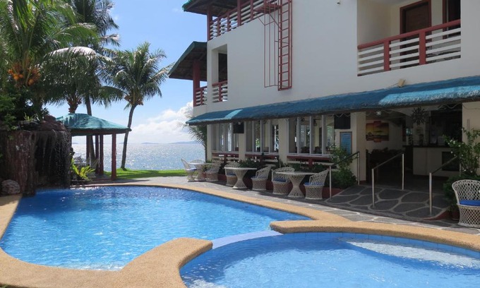 Puerto Galera Resort | Badladz Beach and Dive Resort
