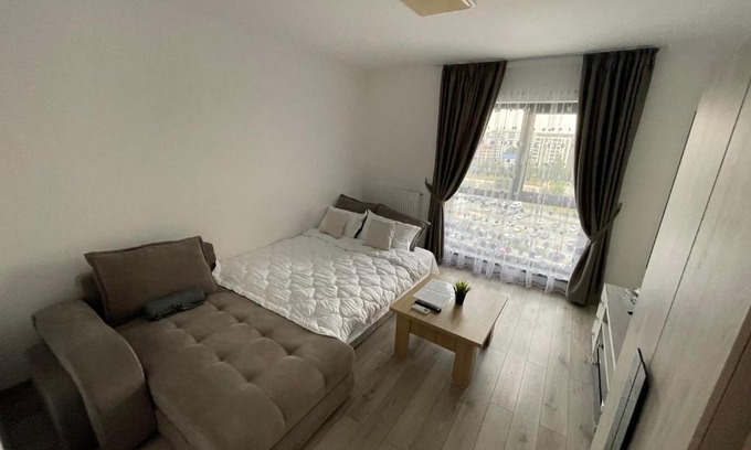 Militari Apartment | BAGHEERA'S HUT