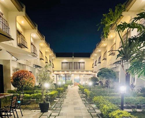 Baguio Hotel | Baguio Holiday Villas