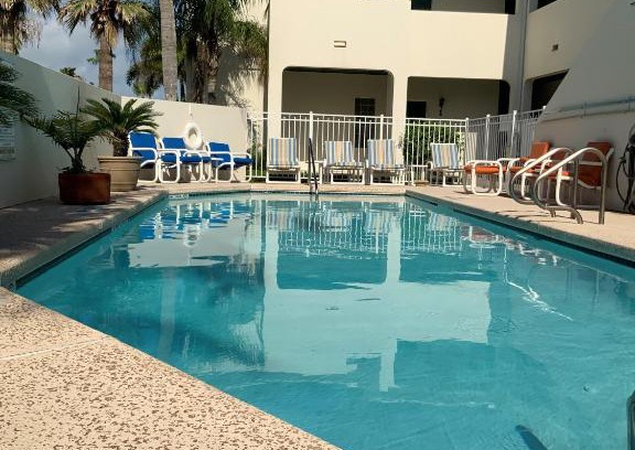South Padre Island Apartment | Bahama Breeze #4 Sea Dancer Condos