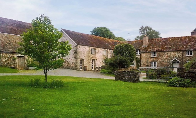 Llandybie Cottage | Bailiffs House - UK48744