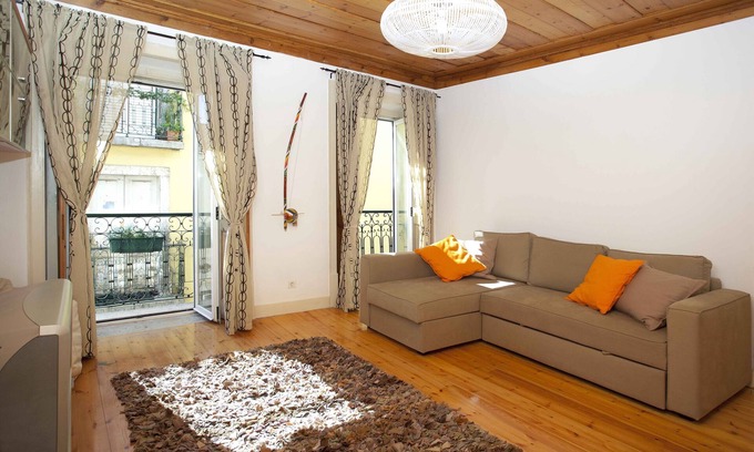 Encarnacao Apartment | Bairro Alto/Chiado! Trendy 4 people Apartment!