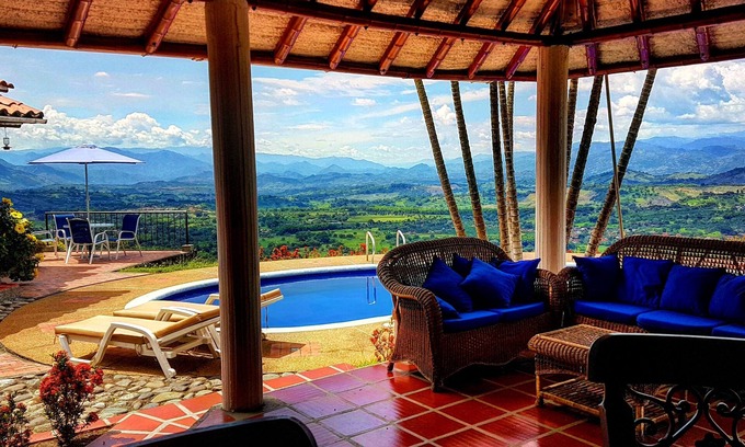 Palestina House | Balaguer Finca Boutique Rental