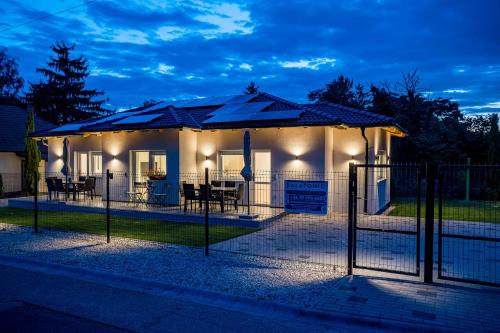 Siofok-Szabadifurdo Apartment | Balatonic Grape apartmanház
