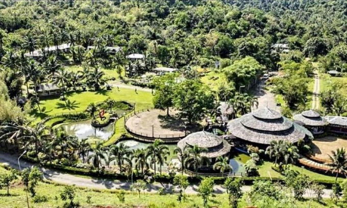 Babatngon Hotel | Balay Ni Tatay Farm Resort by Cocotel